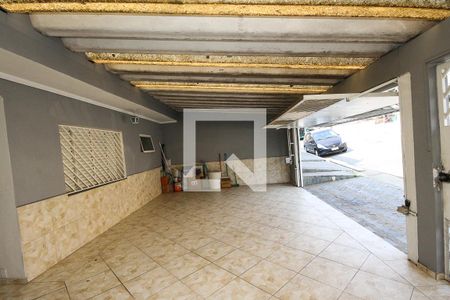 Casa à venda com 260m², 3 quartos e 3 vagas Casa à venda com 260m², 3 quartos e 3 vagasGaragem