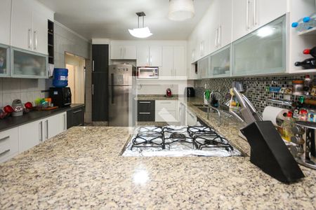 Casa à venda com 260m², 3 quartos e 3 vagas Casa à venda com 260m², 3 quartos e 3 vagasCozinha