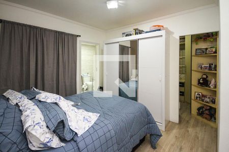 Casa à venda com 260m², 3 quartos e 3 vagas Casa à venda com 260m², 3 quartos e 3 vagasSuite