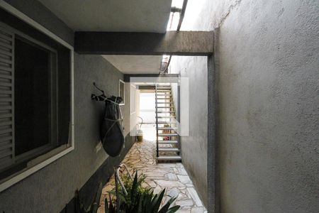 Casa à venda com 260m², 3 quartos e 3 vagas Casa à venda com 260m², 3 quartos e 3 vagasCorredor