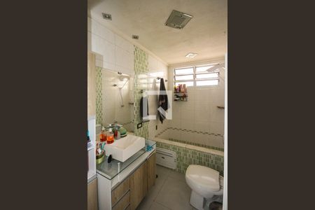 Casa à venda com 260m², 3 quartos e 3 vagas Casa à venda com 260m², 3 quartos e 3 vagasBanheiro Social