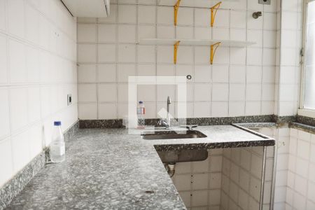 Apartamento para alugar com 62m², 2 quartos e 1 vagaCozinha