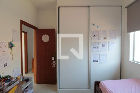 Casa de condomínio à venda com 116m², 3 quartos e 2 vagasQuarto 1