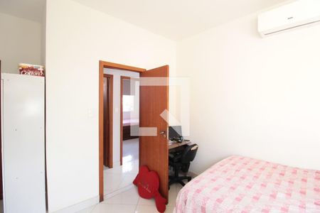 Casa de condomínio à venda com 116m², 3 quartos e 2 vagasSuite