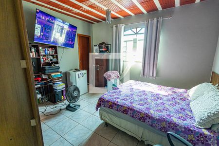 Casa à venda com 360m², 6 quartos e 4 vagasQuarto 2 / suíte