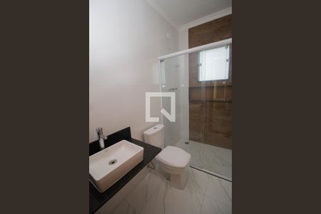 Casa à venda com 218m², 3 quartos e 1 vaga Casa à venda com 218m², 3 quartos e 1 vagaBanheiro da Suíte 2