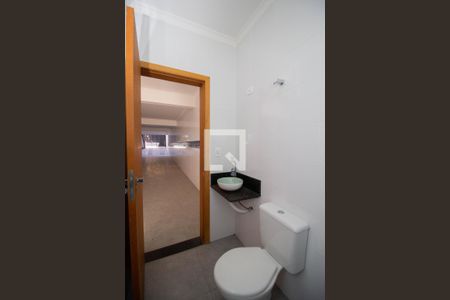 Casa à venda com 218m², 3 quartos e 1 vaga Casa à venda com 218m², 3 quartos e 1 vagaBanheiro de Serviço