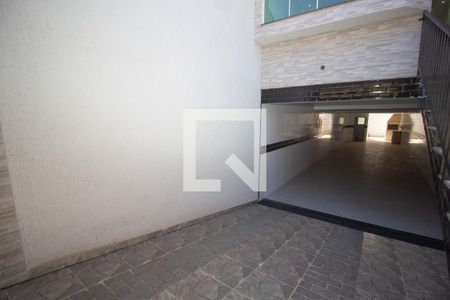 Casa à venda com 218m², 3 quartos e 1 vaga Casa à venda com 218m², 3 quartos e 1 vagaGaragem