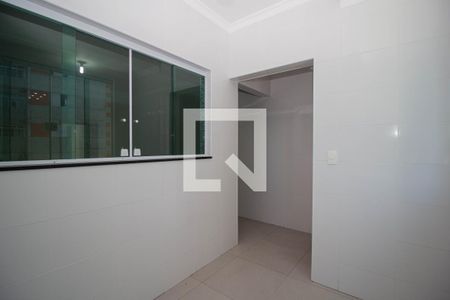 Casa à venda com 218m², 3 quartos e 1 vaga Casa à venda com 218m², 3 quartos e 1 vagaÁrea de Serviço