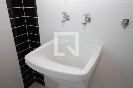 Casa à venda com 218m², 3 quartos e 1 vaga Casa à venda com 218m², 3 quartos e 1 vagaÁrea de Serviço