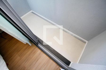 Varanda de kitnet/studio para alugar com 1 quarto, 25m² em Pinheiros, São Paulo