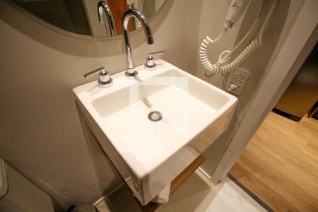 Studio para alugar com 25m², 1 quarto e sem vaga Studio para alugar com 25m², 1 quarto e sem vagaBanheiro