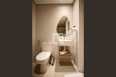 Studio para alugar com 25m², 1 quarto e sem vaga Studio para alugar com 25m², 1 quarto e sem vagaBanheiro