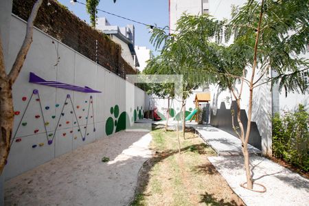 Studio para alugar com 25m², 1 quarto e sem vaga Studio para alugar com 25m², 1 quarto e sem vagaÁrea Comum - Playground