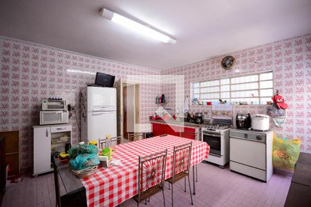 Casa à venda com 190m², 3 quartos e 3 vagasCozinha 