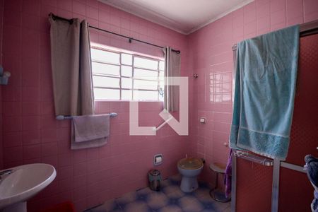 Casa à venda com 190m², 3 quartos e 3 vagasBanheiro 