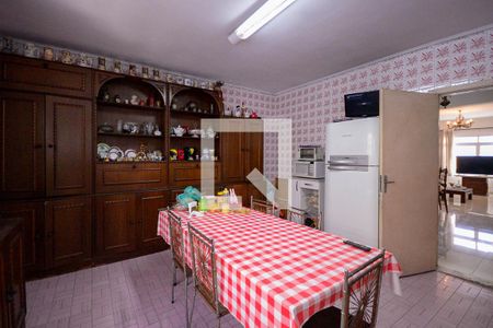 Casa à venda com 190m², 3 quartos e 3 vagasCozinha 