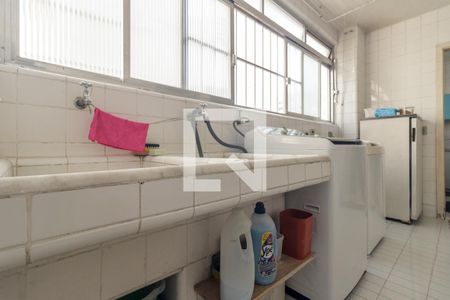 Apartamento à venda com 240m², 4 quartos e 2 vagasLavanderia