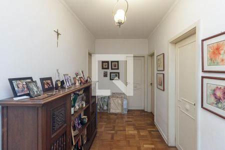 Apartamento à venda com 240m², 4 quartos e 2 vagasCorredor