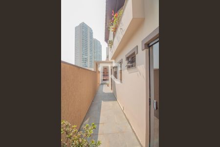 Casa à venda com 434m², 4 quartos e 8 vagas Casa à venda com 434m², 4 quartos e 8 vagasÁrea Externa