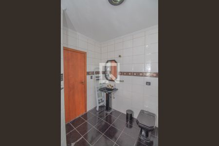 Casa à venda com 434m², 4 quartos e 8 vagas Casa à venda com 434m², 4 quartos e 8 vagasBanheiro Quarto 2