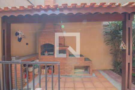 Casa à venda com 434m², 4 quartos e 8 vagas Casa à venda com 434m², 4 quartos e 8 vagasÁrea Gourmet