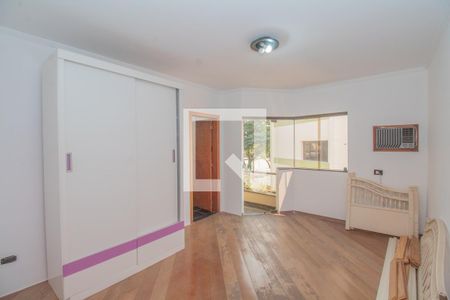 Casa à venda com 434m², 4 quartos e 8 vagas Casa à venda com 434m², 4 quartos e 8 vagasQuarto 2