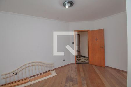 Casa à venda com 434m², 4 quartos e 8 vagas Casa à venda com 434m², 4 quartos e 8 vagasQuarto 2