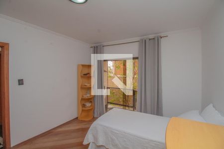 Casa à venda com 434m², 4 quartos e 8 vagas Casa à venda com 434m², 4 quartos e 8 vagasQuarto 3