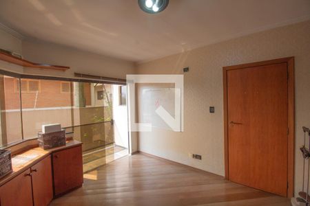 Casa à venda com 434m², 4 quartos e 8 vagas Casa à venda com 434m², 4 quartos e 8 vagasQuarto 4