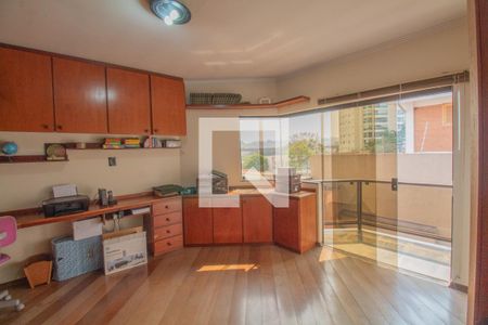 Casa à venda com 434m², 4 quartos e 8 vagas Casa à venda com 434m², 4 quartos e 8 vagasQuarto 4