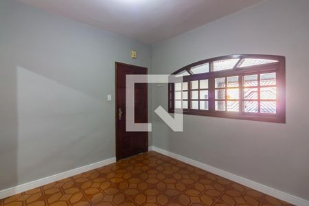 Sala  de casa à venda com 3 quartos, 150m² em Quitaúna, Osasco