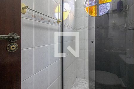 Casa à venda com 169m², 4 quartos e 3 vagas Casa à venda com 169m², 4 quartos e 3 vagasbanheiro social 2
