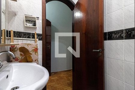 Casa à venda com 169m², 4 quartos e 3 vagas Casa à venda com 169m², 4 quartos e 3 vagasbanheiro na suíte