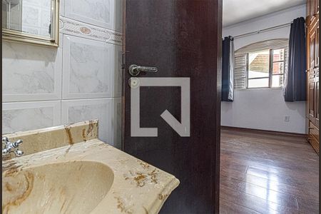 Casa à venda com 169m², 4 quartos e 3 vagas Casa à venda com 169m², 4 quartos e 3 vagasbanheiro na suíte 2