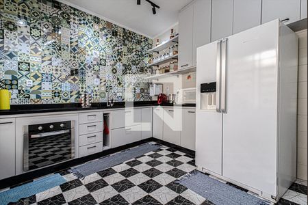 Casa à venda com 169m², 4 quartos e 3 vagas Casa à venda com 169m², 4 quartos e 3 vagascozinha