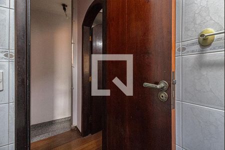 Casa à venda com 169m², 4 quartos e 3 vagas Casa à venda com 169m², 4 quartos e 3 vagasbanheiro social 2