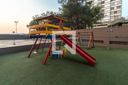 Apartamento à venda com 156m², 4 quartos e 3 vagasÁrea Comum - Playground