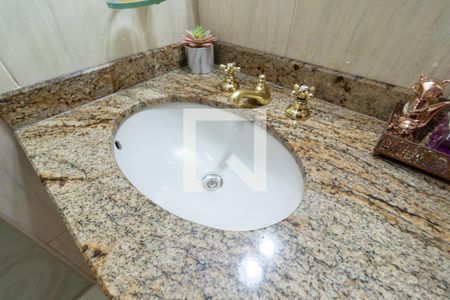 Apartamento à venda com 156m², 4 quartos e 3 vagasBanheiro 