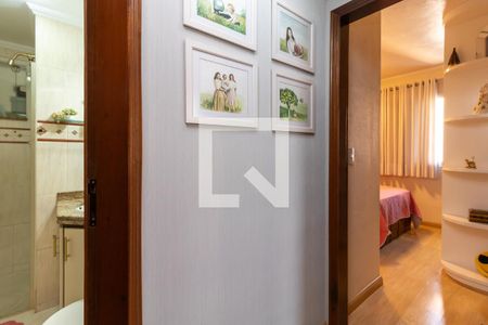 Apartamento à venda com 156m², 4 quartos e 3 vagasCorredor 