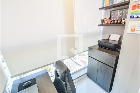 Apartamento à venda com 84m², 2 quartos e 2 vagasEscritório