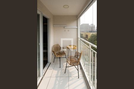 Apartamento à venda com 44m², 2 quartos e sem vaga Apartamento à venda com 44m², 2 quartos e sem vagaVaranda