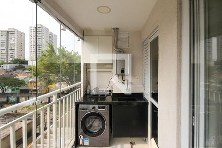 Apartamento à venda com 44m², 2 quartos e sem vaga Apartamento à venda com 44m², 2 quartos e sem vagaVaranda