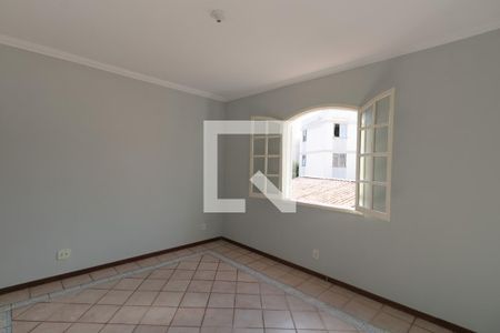 Casa à venda com 200m², 5 quartos e 6 vagas Casa à venda com 200m², 5 quartos e 6 vagasSuíte 2