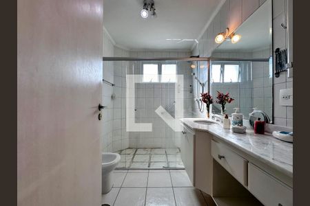 Apartamento à venda com 142m², 3 quartos e 3 vagasBanheiro Suíte