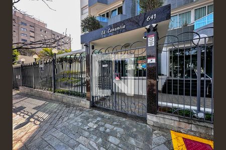 Apartamento à venda com 142m², 3 quartos e 3 vagasFachada