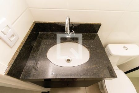 Banheiro de apartamento para alugar com 1 quarto, 35m² em Vila Santa Clara, São Paulo