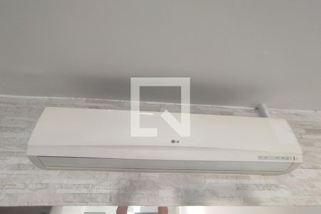 1º Pav - Sala de casa de condomínio para alugar com 4 quartos, 130m² em Taquara, Rio de Janeiro