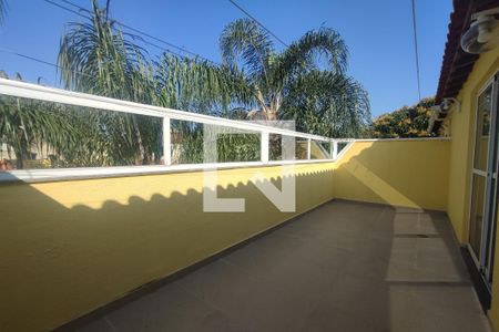 Casa de condomínio à venda com 130m², 4 quartos e 2 vagas Casa de condomínio à venda com 130m², 4 quartos e 2 vagas3º Pav