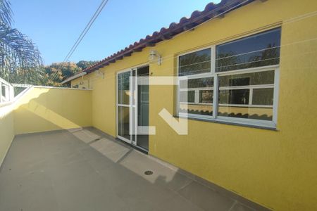 Casa de condomínio à venda com 130m², 4 quartos e 2 vagas Casa de condomínio à venda com 130m², 4 quartos e 2 vagas3º Pav